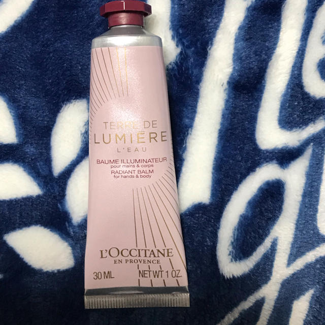 L'OCCITANE(ロクシタン)のL'OCCITANE テールドルミエール ハンドクリーム コスメ/美容のボディケア(ハンドクリーム)の商品写真