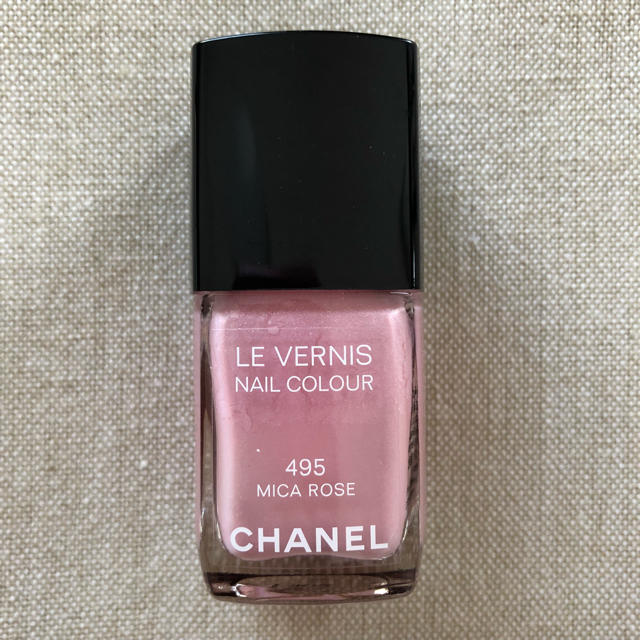 CHANEL(シャネル)のCHANEL シャネル ヴェルニ 495 コスメ/美容のネイル(マニキュア)の商品写真