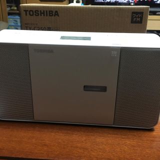 トウシバ(東芝)のHawaii 2013様  TOSHIBA CD ラジオ ホワイト(ポータブルプレーヤー)