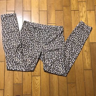 ユニクロ(UNIQLO)のユニクロ レギンス 豹柄(レギンス/スパッツ)