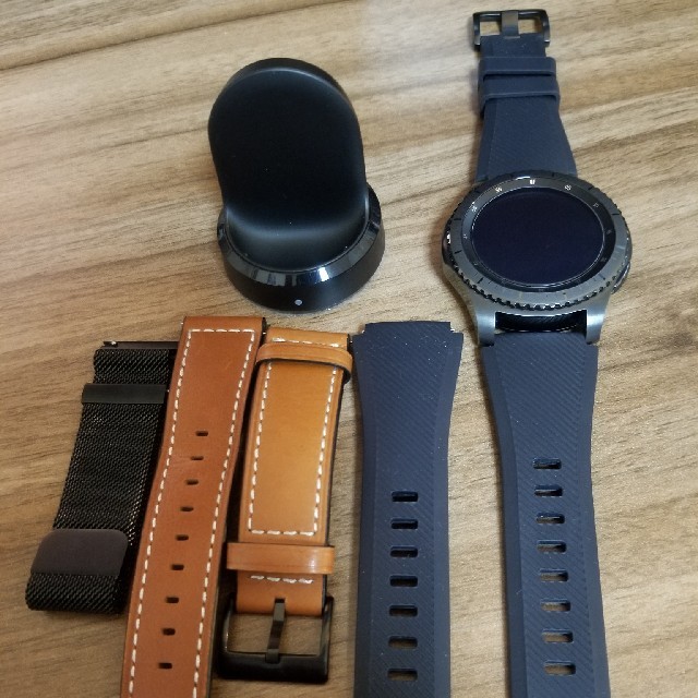 gear s3 ほぼ新品　ベルトおまけつき