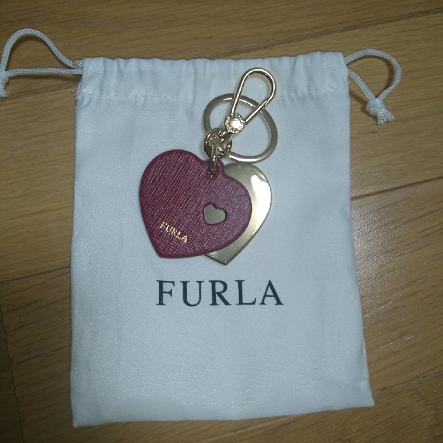 Furla(フルラ)のFURLA ｷｰﾎﾙﾀﾞｰ 赤❤️ レディースのファッション小物(キーホルダー)の商品写真