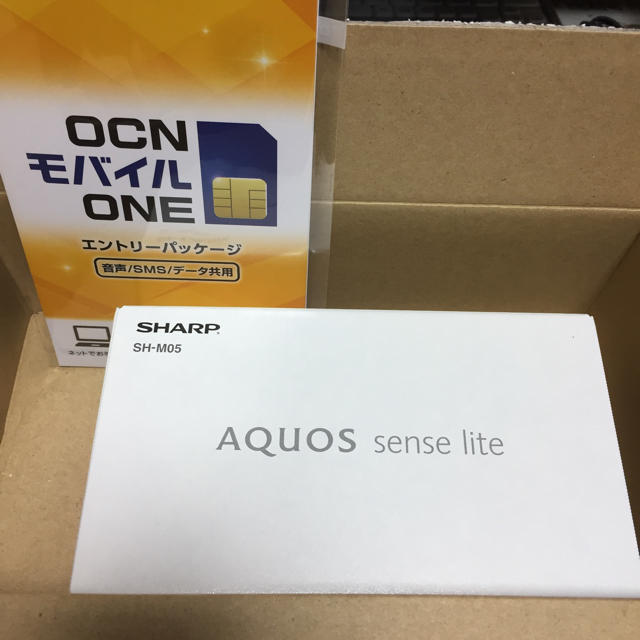 新品未使用 SHARP AQUOS sense lite SH-M05