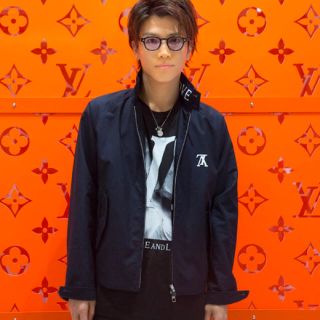 ルイヴィトン ハンドLV ハリントン ジャケット 52 シャツ スウェット