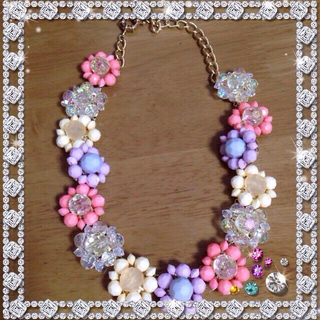 スナイデル(SNIDEL)の♡ビジューフラワーネックレス♡(ネックレス)