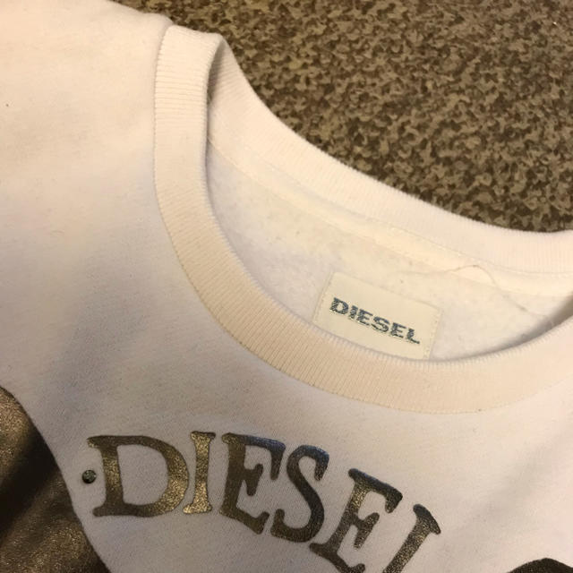 DIESEL(ディーゼル)のDIESEL ロングトレーナー キッズ/ベビー/マタニティのキッズ服女の子用(90cm~)(Tシャツ/カットソー)の商品写真