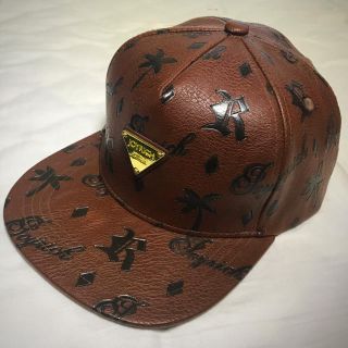 ジョイリッチ(JOYRICH)のJOYRICH ロゴ レザー キャップ(キャップ)