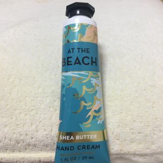 バスアンドボディーワークス(Bath & Body Works)のAT THE BEACH シアバター ハンドクリーム(ハンドクリーム)