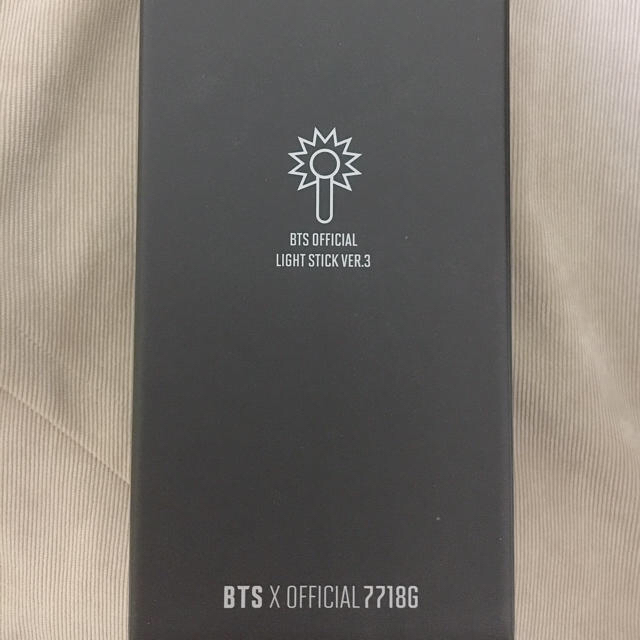 防弾少年団(BTS)(ボウダンショウネンダン)のBTS アミボム  OFFICIAL LIGHT STICK VER.3 エンタメ/ホビーの声優グッズ(ペンライト)の商品写真