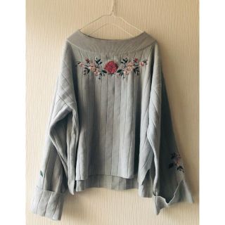 ダブルクローゼット(w closet)のダブルクローゼット刺繍スプリングニット(ニット/セーター)