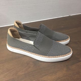 アグ(UGG)のUGG レディーススニーカー21.5新品！(スニーカー)