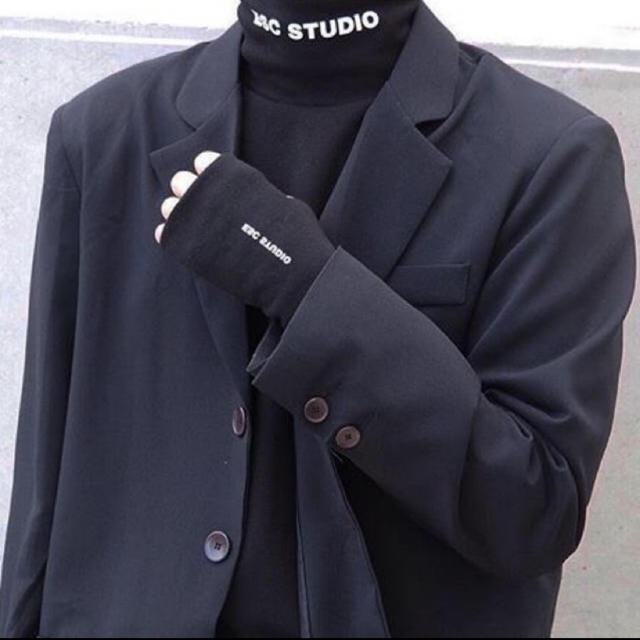 Balenciaga(バレンシアガ)のesc studio タートルネック 最安値 メンズのトップス(Tシャツ/カットソー(七分/長袖))の商品写真