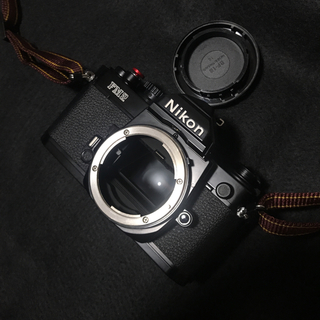 ニコン(Nikon)のNikon new FM2 黒 フィルムカメラ 動作完璧 整備済み クーポン5%(フィルムカメラ)