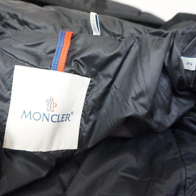 MONCLER(モンクレール)の専用(5日までお取り置き) レディースのジャケット/アウター(ダウンコート)の商品写真