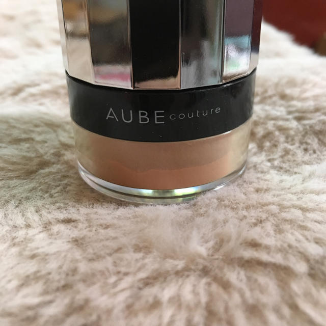 AUBE couture(オーブクチュール)のAUBE パフィーチーク コスメ/美容のベースメイク/化粧品(チーク)の商品写真