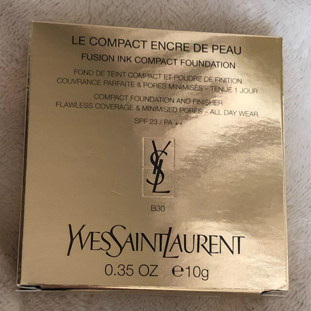 Yves Saint Laurent Beaute(イヴサンローランボーテ)のイヴ・サンローラン YSL アンクル ド ポー コンパクト B30 コスメ/美容のベースメイク/化粧品(ファンデーション)の商品写真