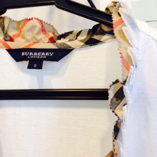 バーバリー(BURBERRY)の美品バーバリー白Tバーバリーチェック(Tシャツ(半袖/袖なし))