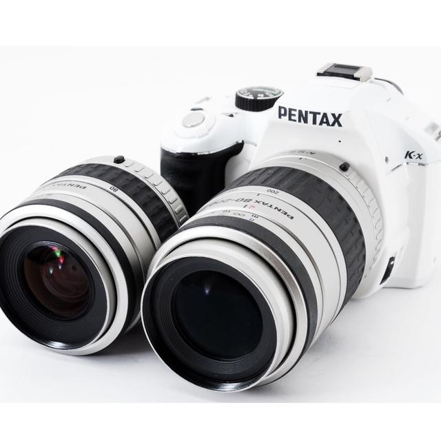 PENTAX(ペンタックス)の新年！ホワイトで一眼スタートペンタックスK-x充実のWズームキット スマホ/家電/カメラのカメラ(デジタル一眼)の商品写真