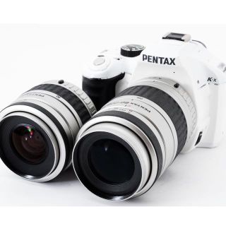 ペンタックス(PENTAX)の新年！ホワイトで一眼スタートペンタックスK-x充実のWズームキット(デジタル一眼)