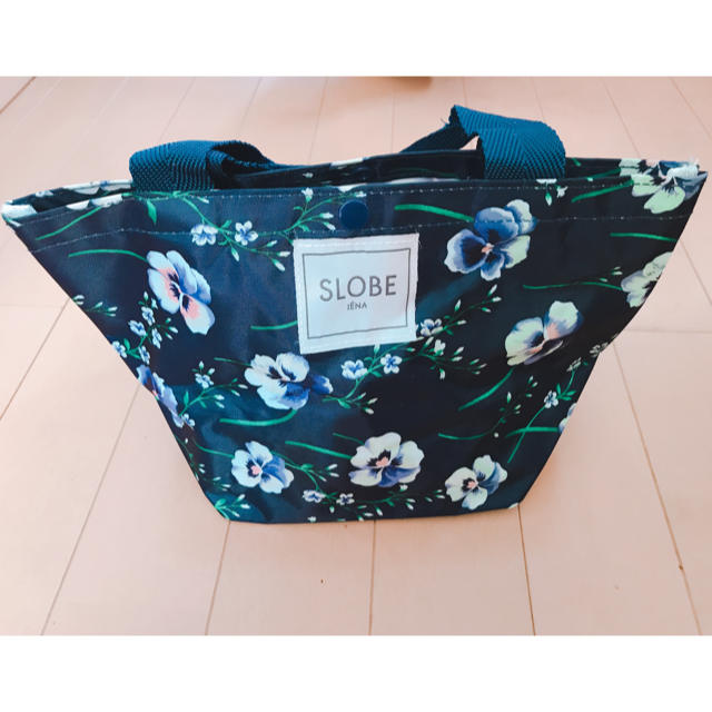 SLOBE IENA(スローブイエナ)の花柄トートバッグ レディースのバッグ(トートバッグ)の商品写真