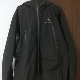 アークテリクス(ARC'TERYX)のmofu-様専用　　　ARC'TERYX　アルファ  (マウンテンパーカー)