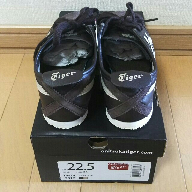 Onitsuka Tiger(オニツカタイガー)のOnitsukaTigerオニツカタイガーTH4J2LメキシコMEXICO66 レディースの靴/シューズ(スニーカー)の商品写真