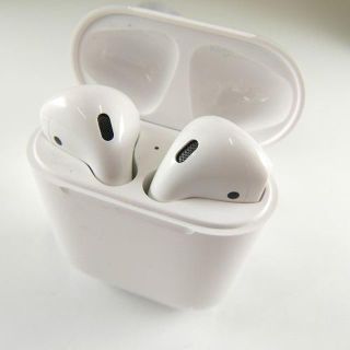 アップル(Apple)のApple AirPods エアーポッズ USED美品 純正 ワイヤレスイヤホン(その他)