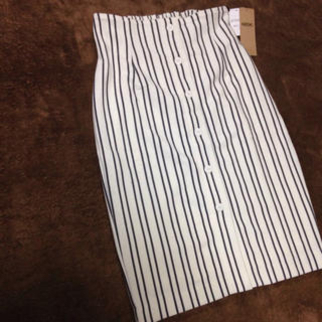 OZOC(オゾック)のひざ丈ストライプペンシルスカート レディースのスカート(ひざ丈スカート)の商品写真