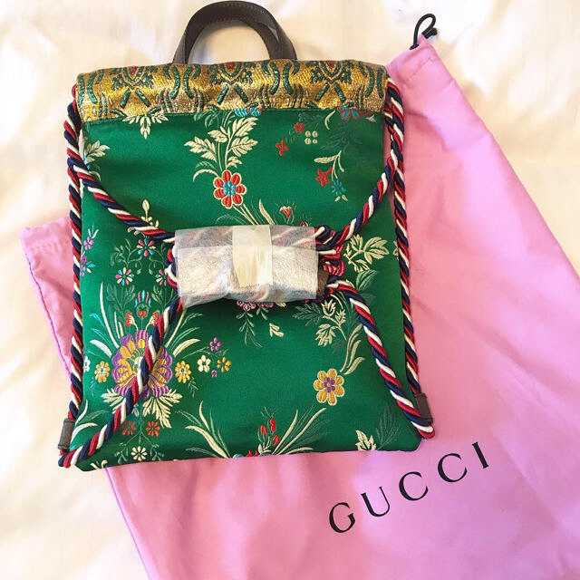 Gucci(グッチ)のGucci ナップサック グッチ グッチ 検)オフホワイト リステア レディースのバッグ(リュック/バックパック)の商品写真