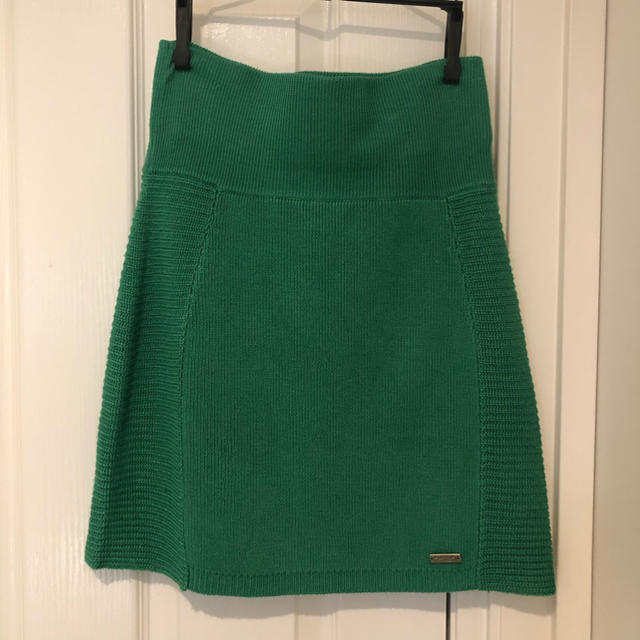 goocy(グースィー)のニットグリーンスカート レディースのスカート(ミニスカート)の商品写真