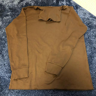 ユニクロ(UNIQLO)のUNIQLO タートルネック 茶色(Tシャツ/カットソー(七分/長袖))