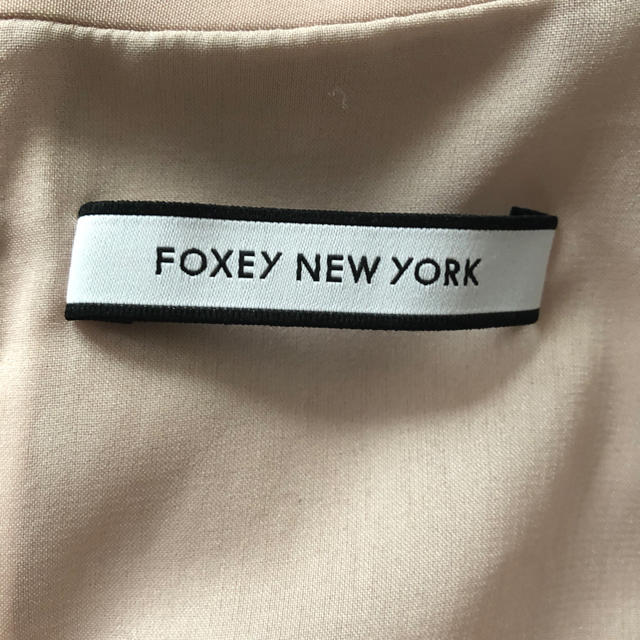 FOXEY(フォクシー)のFOXEY  タックコクーン ワンピース 38超美品  レディースのワンピース(ひざ丈ワンピース)の商品写真
