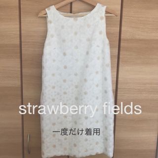 ストロベリーフィールズ(STRAWBERRY-FIELDS)の【美品】ストロベリーフィールズ  ワンピース　ドレス　ホワイト(ひざ丈ワンピース)