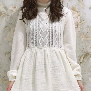 エブリン(evelyn)のevelyn タートルネックニットワンピ 新品(ニット/セーター)