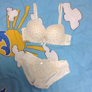 新品！送料込み！小花柄 夏向き下着セット(ルームウェア)