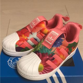 アディダス(adidas)のadidas キッズ スリッポン 花柄 CQ2578(スニーカー)