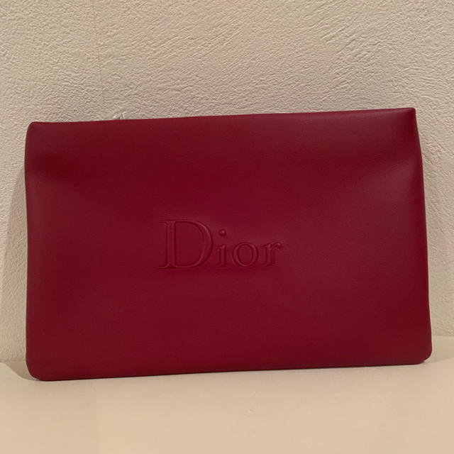 Dior(ディオール)のクリスチャンディオールポーチ ノベルティ 深み レッド ソフトフラットポーチ♡ レディースのファッション小物(ポーチ)の商品写真