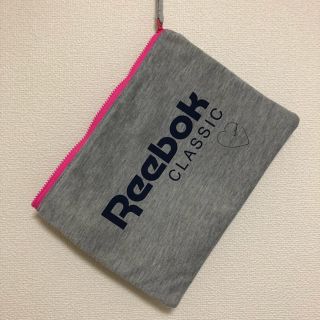 リーボック(Reebok)のReebok ハンドバッグ(クラッチバッグ)