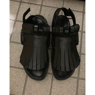 マルニ(Marni)のMARNI タッセルサンダル(サンダル)