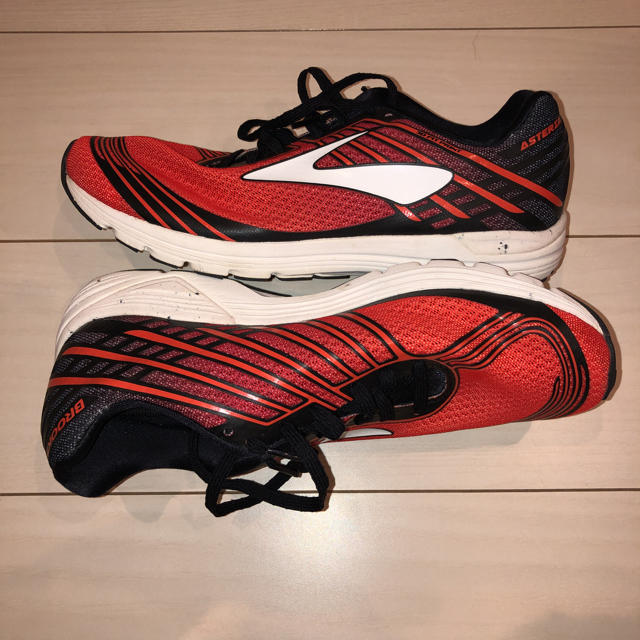 Brooks(ブルックス)のブルックス ランニングシューズ アステリア 25.5cm スポーツ/アウトドアのランニング(シューズ)の商品写真