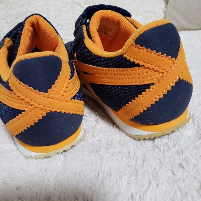 asics(アシックス)のasics 新品 kids スニーカー(20cm) キッズ/ベビー/マタニティのキッズ靴/シューズ(15cm~)(スニーカー)の商品写真