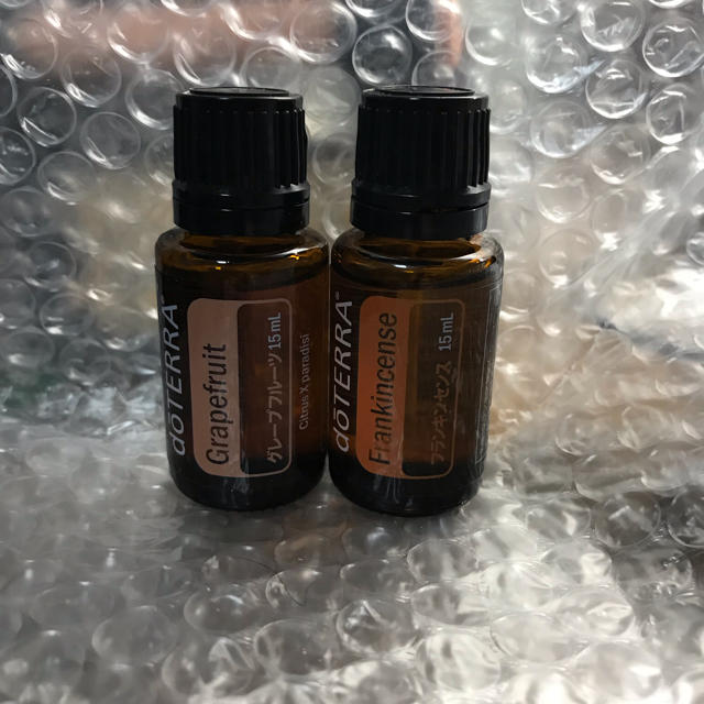 ドテラ doterra フランキンセンス グレープフルーツ  15ml コスメ/美容のリラクゼーション(エッセンシャルオイル（精油）)の商品写真