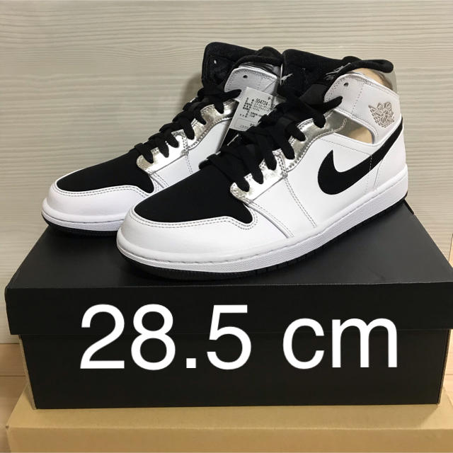 NIKE(ナイキ)のAIR JORDAN 1 MID メタリックシルバー 28.5 cm メンズの靴/シューズ(スニーカー)の商品写真