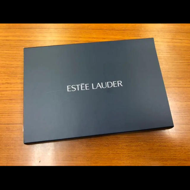 Estee Lauder(エスティローダー)のエスティーローダー 鏡 (非売品) レディースのファッション小物(ミラー)の商品写真