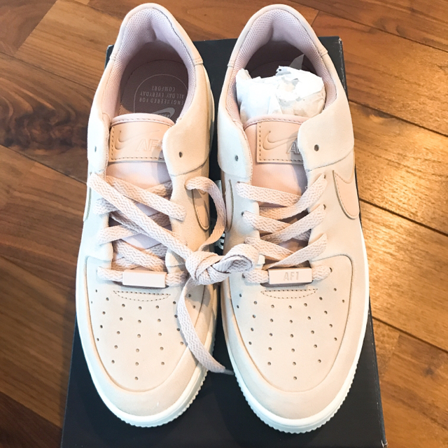 NIKE エアー フォース 1 セージロー NIKE エアー フォース 1 セージロー
