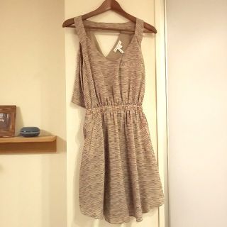 ビーシービージーマックスアズリア(BCBGMAXAZRIA)の【BCBG】シフォンワンピース ミニ(ミニワンピース)