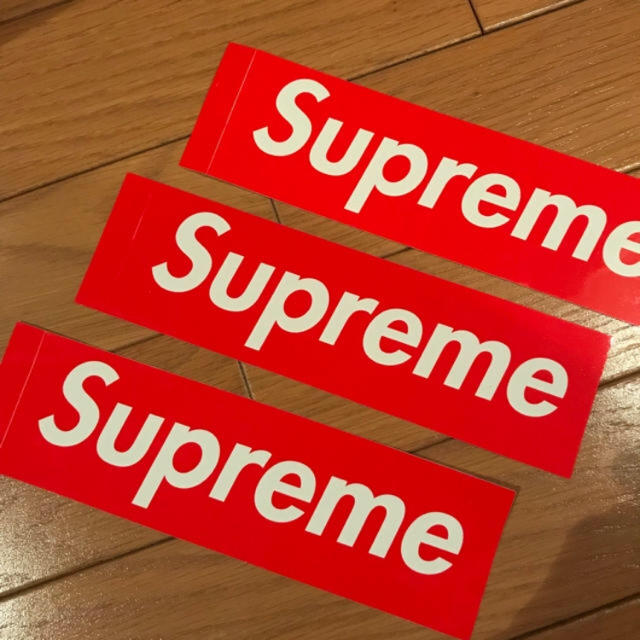 Supreme(シュプリーム)のsupreme Box logo ステッカー 3枚 自動車/バイクのバイク(ステッカー)の商品写真