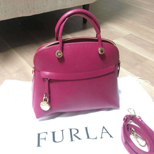 バッグ専用！FURLA フルラ パイパー s 超美品 PIPER