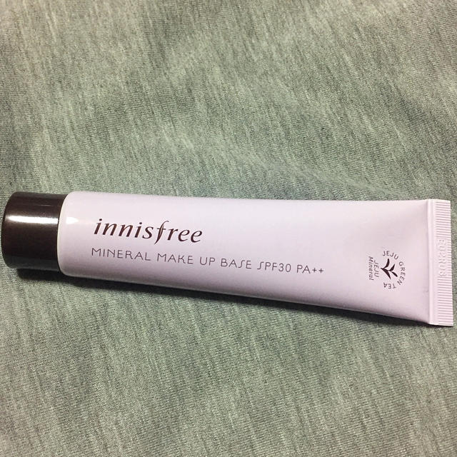 Innisfree(イニスフリー)のイニスフリー ミネラルメイクアップベース パープル コスメ/美容のベースメイク/化粧品(化粧下地)の商品写真