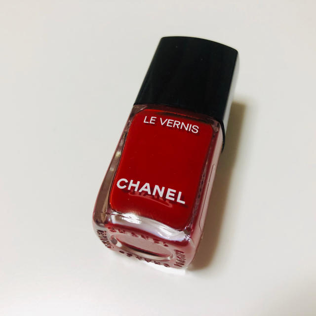 CHANEL(シャネル)の1/20まで1,500円 シャネル ルヴェルニ ヴェルニ ロングトゥニュ500 コスメ/美容のネイル(マニキュア)の商品写真